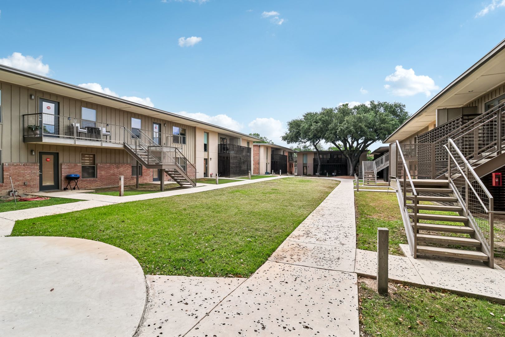 San Antonio Apartment: 111 Dot Dr.