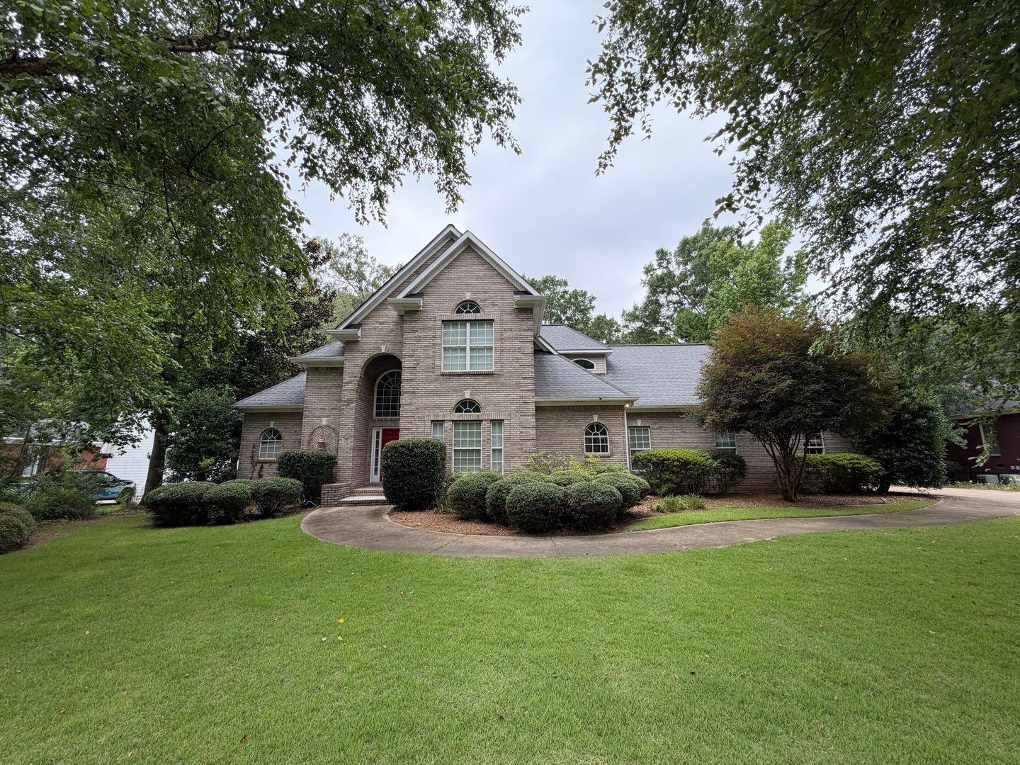 Rome House: 216 Rollingwood Cir