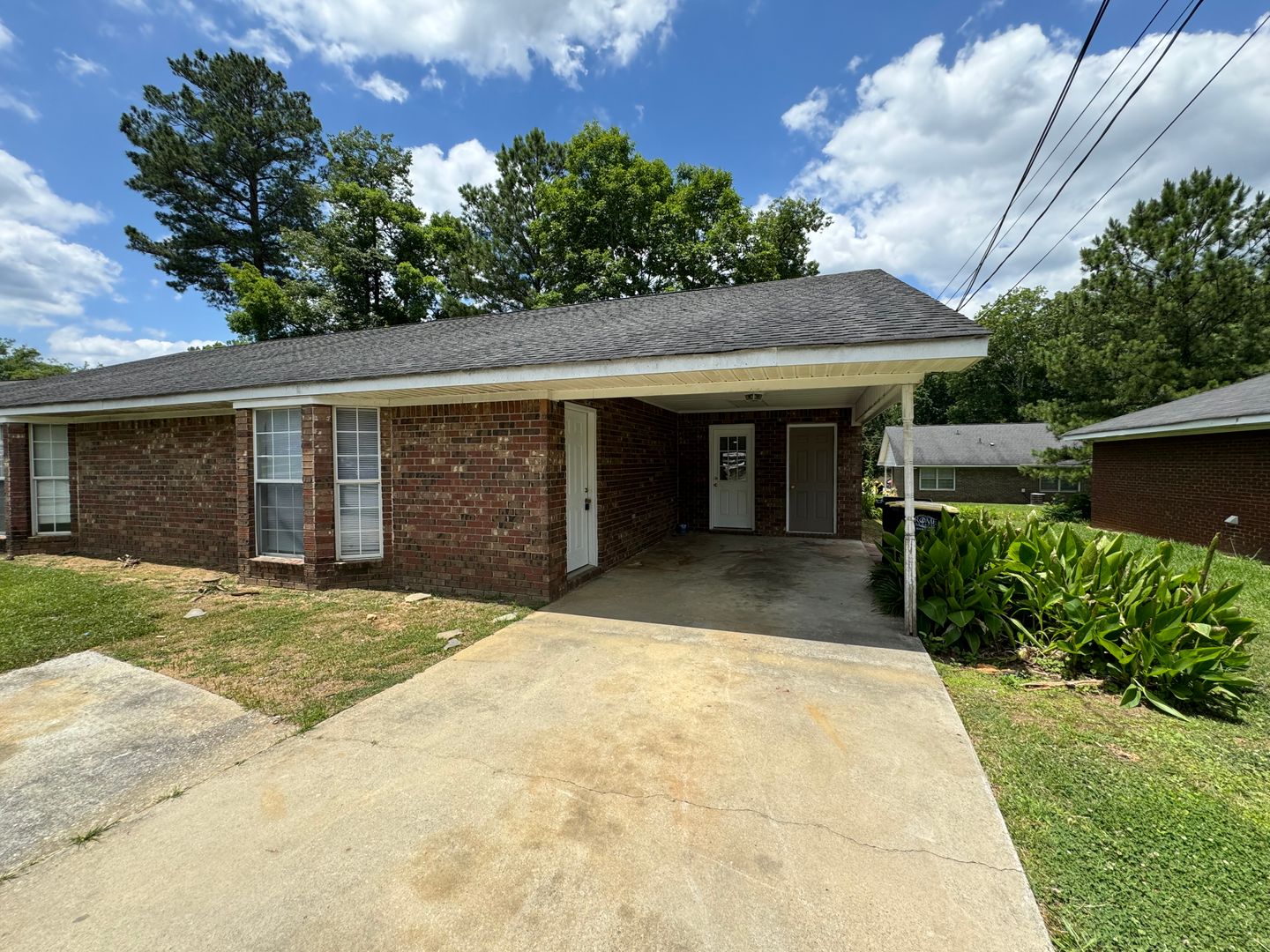 Rome Apartment: 10 Woodcreek Way