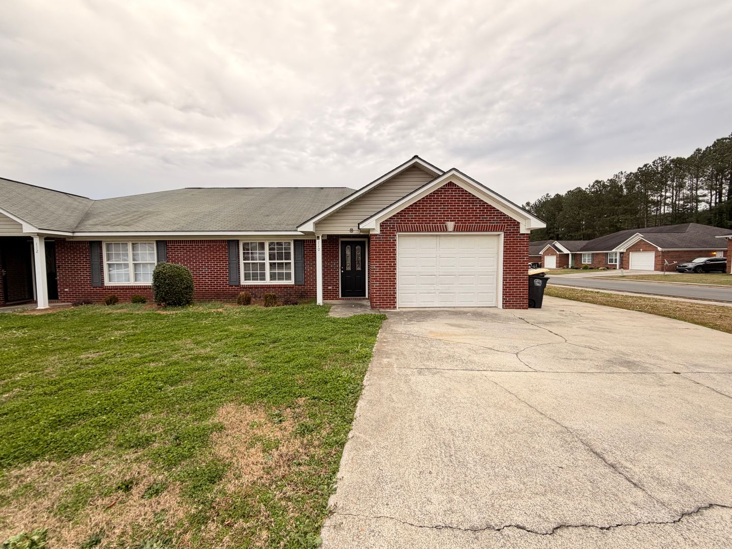 Rome Apartment: 110-112 Lyons Dr NW