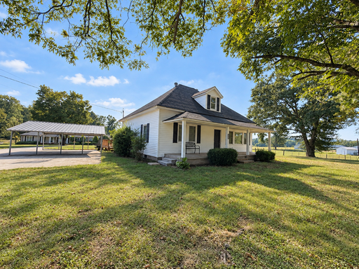 3/2 Country Home in Model School District- $1,895 – photo 1