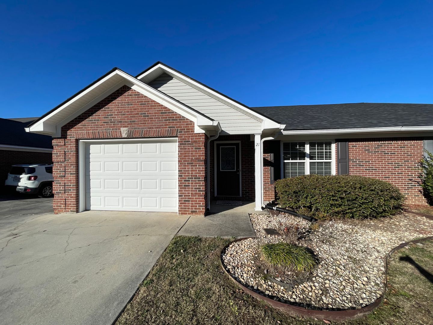 Rome Townhome: 21 Westbury Dr. NW