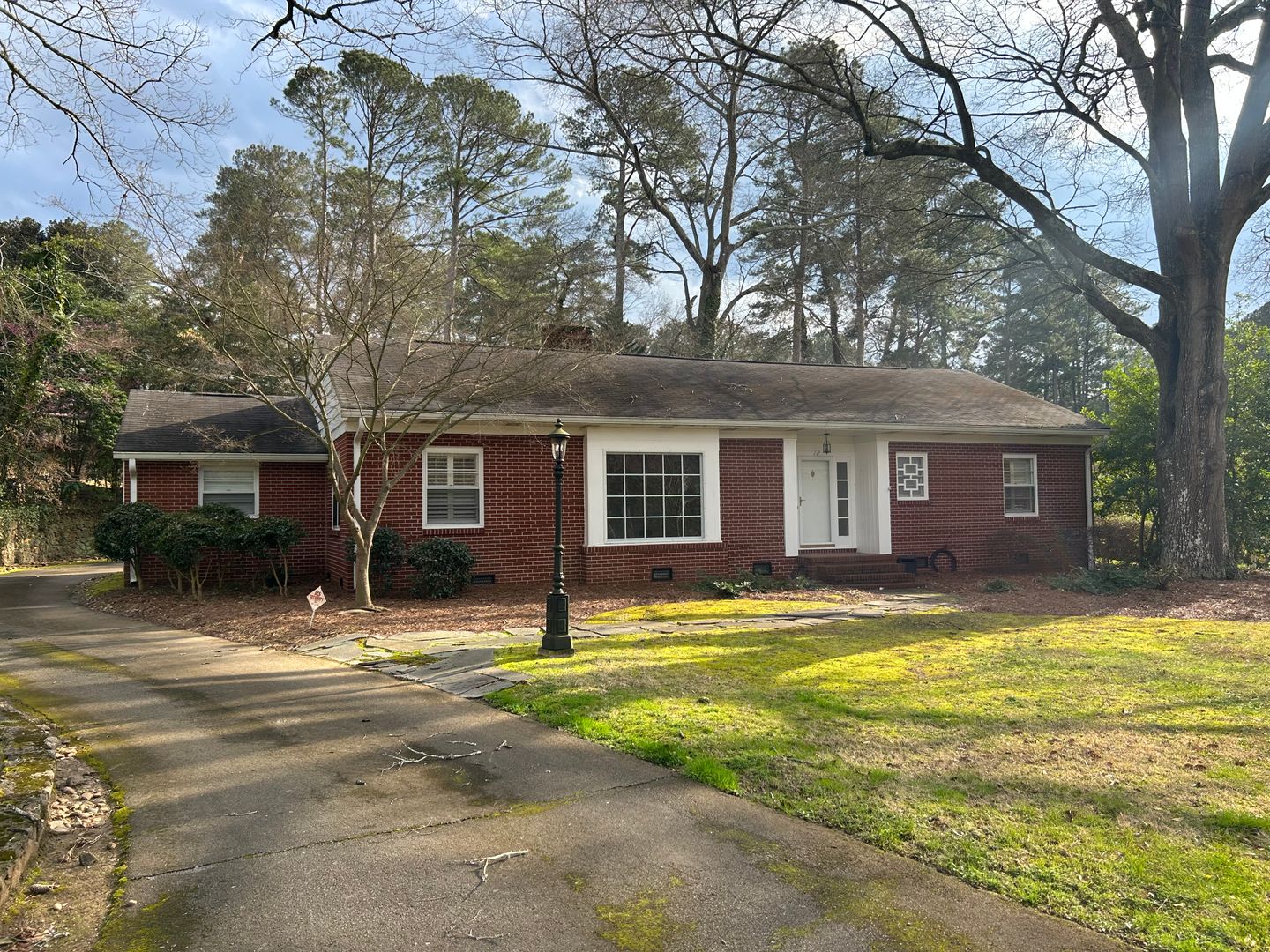 Rome House: 12 Ridgewood Rd