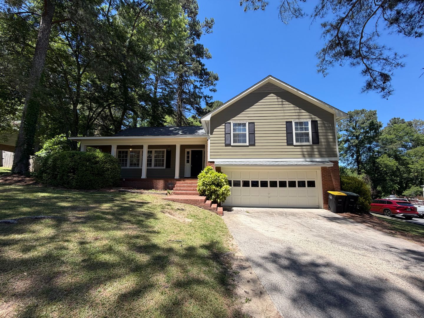 Rome House: 8 Cumberland Dr.