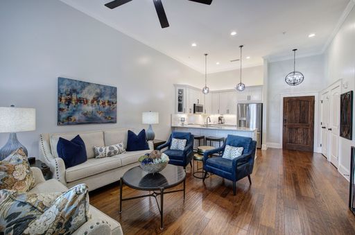 Beautifully Furnished 2/2 Apartment on Broad St- $2,875 – photo 1