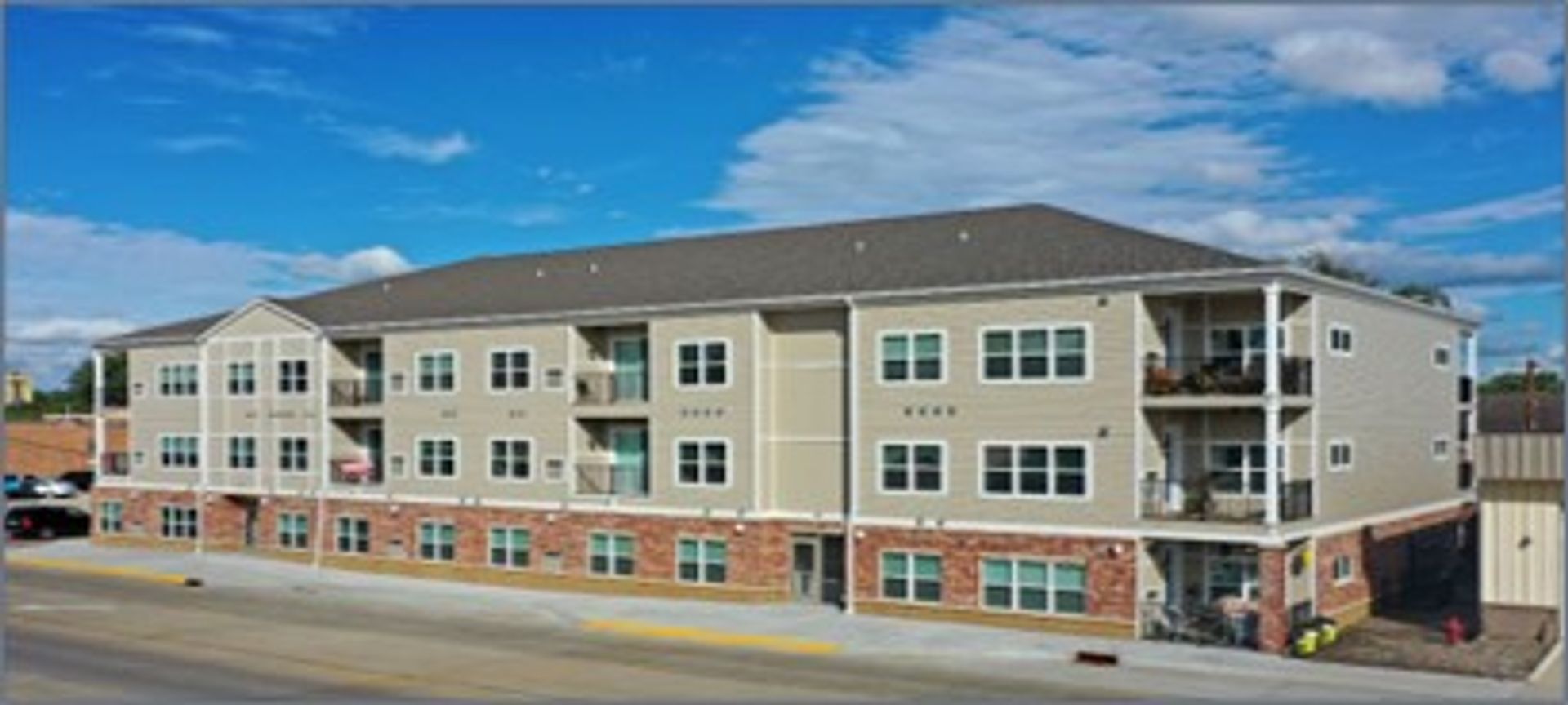 Pine Island Apartment: 301 South Main Street