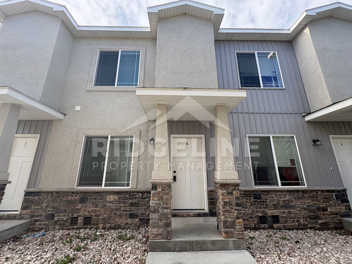 Idaho Falls Apartment: 664 Saturn Ave