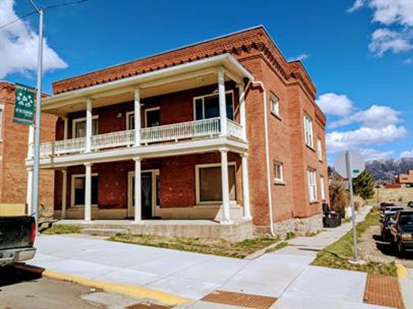 Butte Apartment: 322 S Excelsior