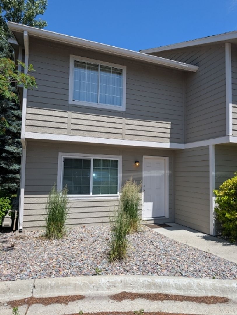 Missoula House: 2805 Lowridge Court
