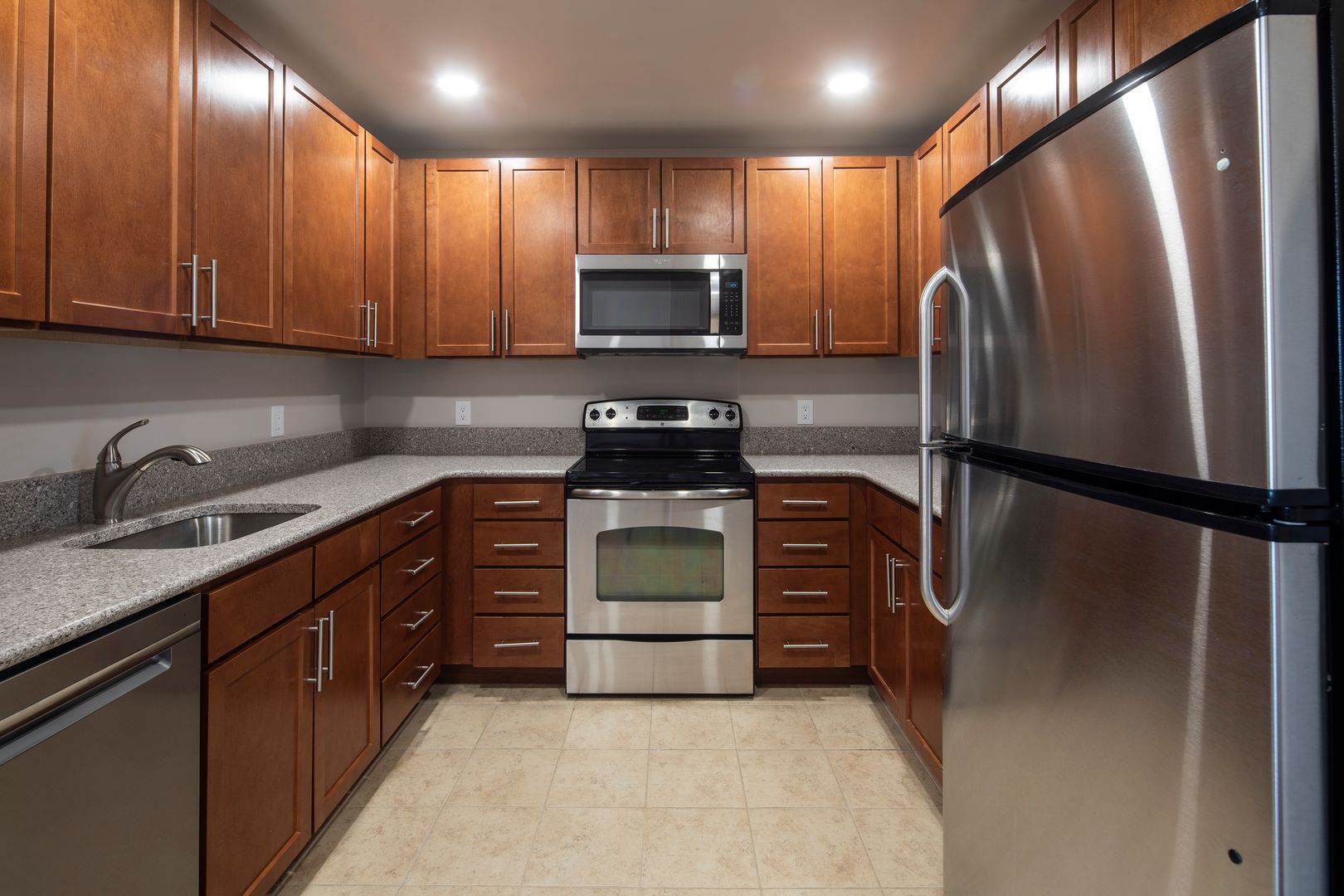 Hackensack Apartment: 29 Linden Street