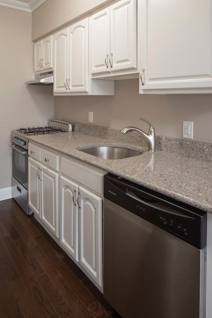 Hackensack Apartment: 30 Euclid Avenue