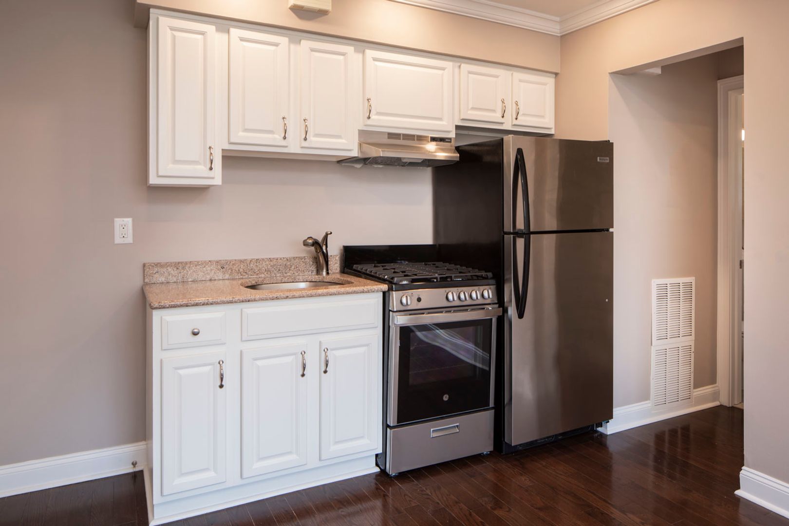 Hackensack Apartment: 29 - 81 Cambridge Terrace