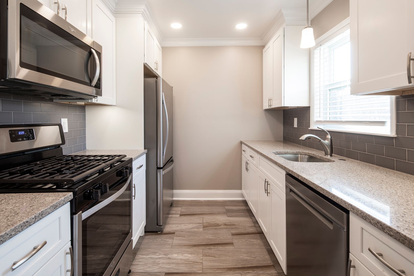 Leonia Apartment: 405 - 425 Broad Avenue,