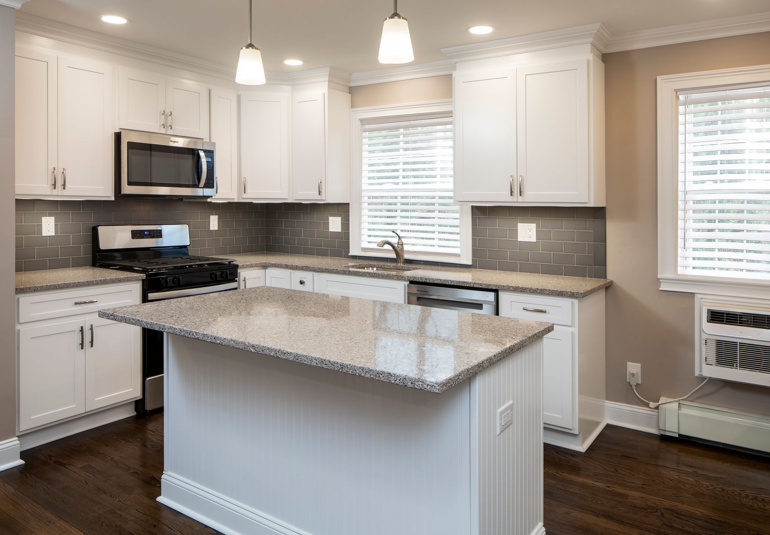 Clifton Apartment: 1 Kowal Street