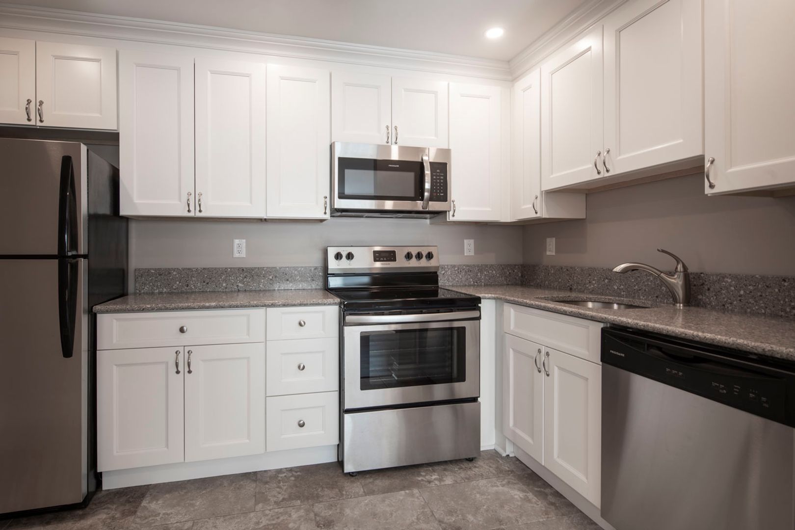 Hackensack Apartment: 30-34 Moonachie Rd
