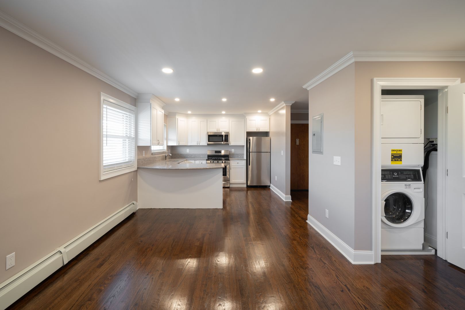 Englewood Apartment: 60 East Linden Avenue