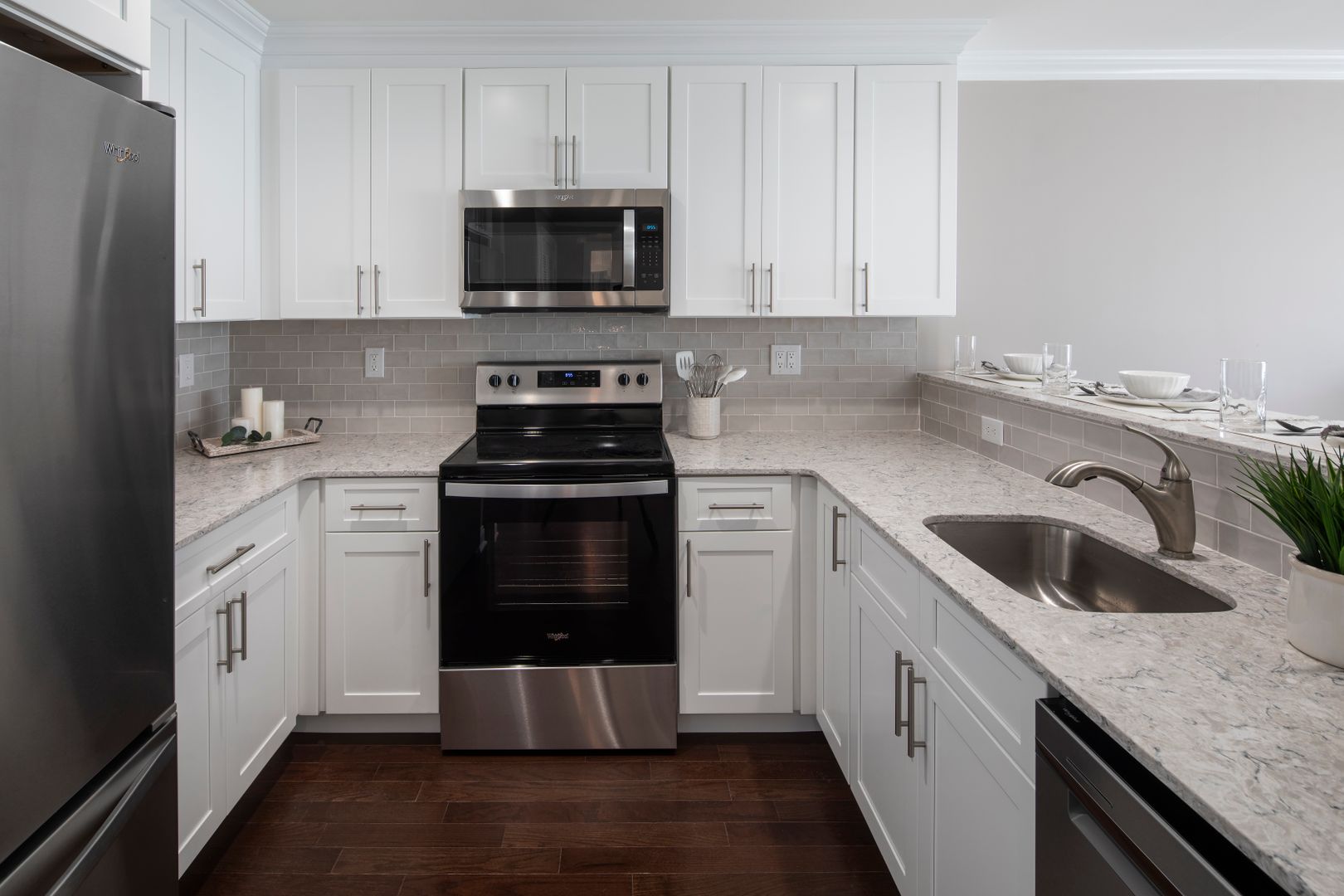 Bergenfield Apartment: 47 Legion Drive