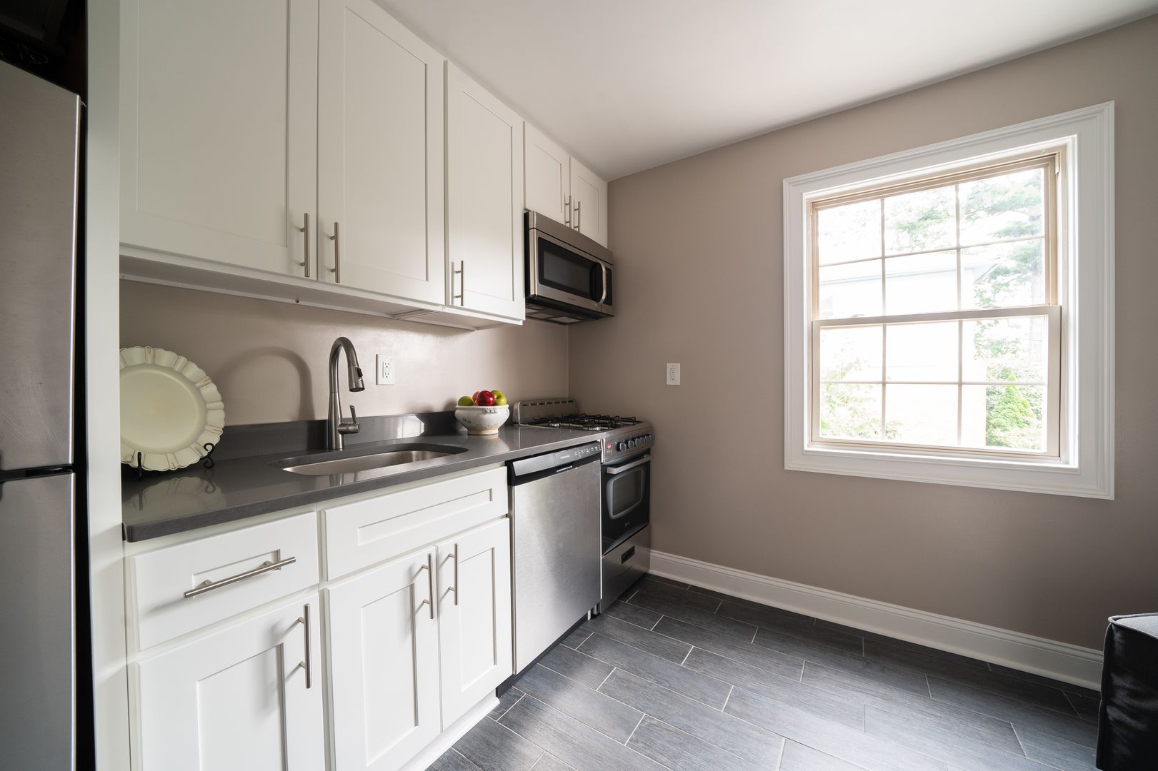 Tenafly Apartment: 18 Engle Street