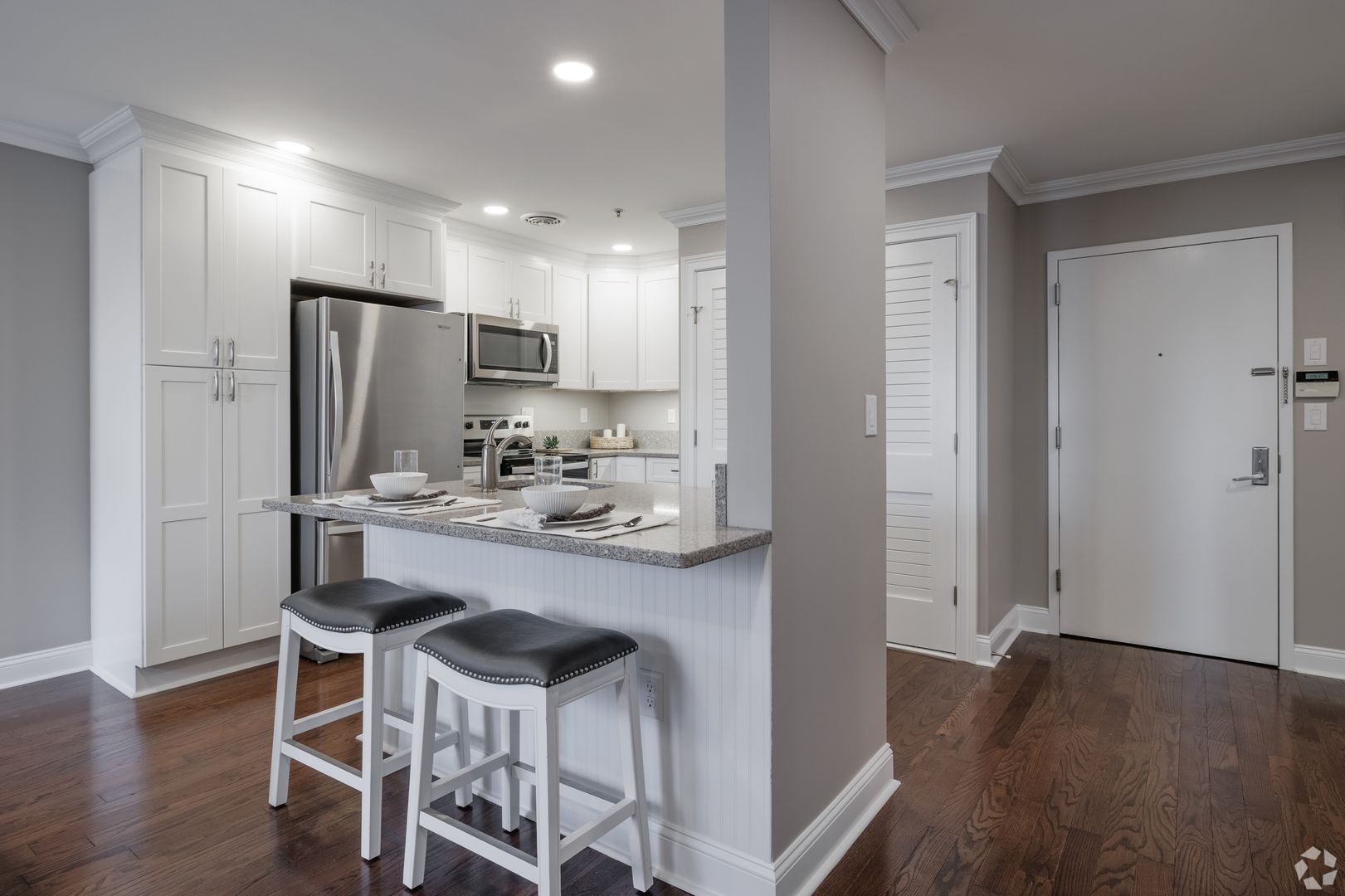 Bergenfield Apartment: 47 Legion Drive