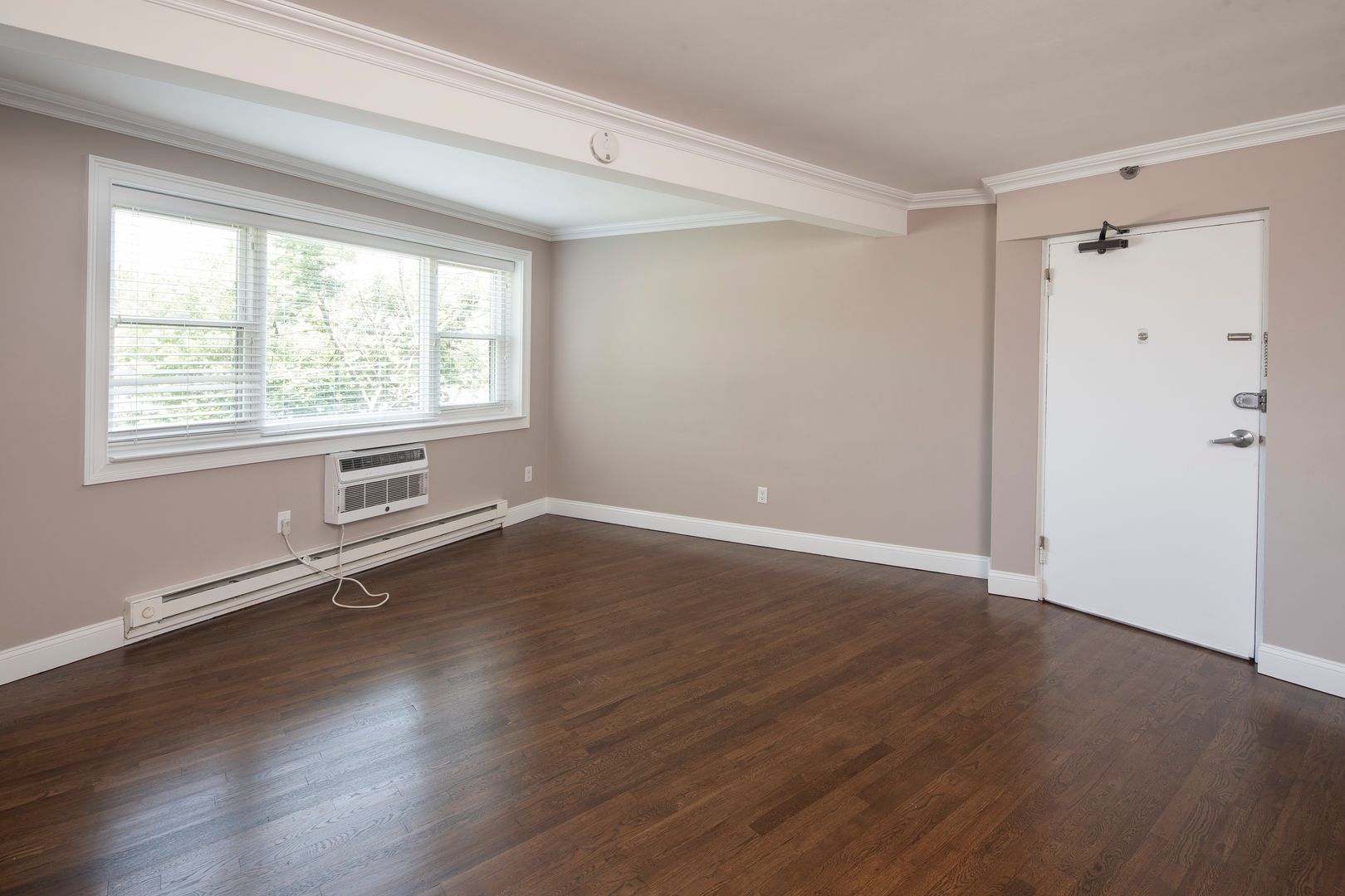 Hackensack Apartment: 30-34 Moonachie Rd