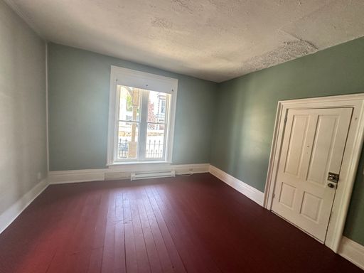 Historic Downtown Carlisle – 1 Bedroom First-Floor Apartment