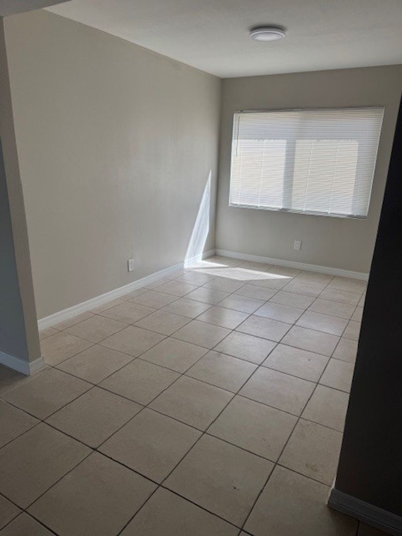 Pacifico Apartments 3 of 11