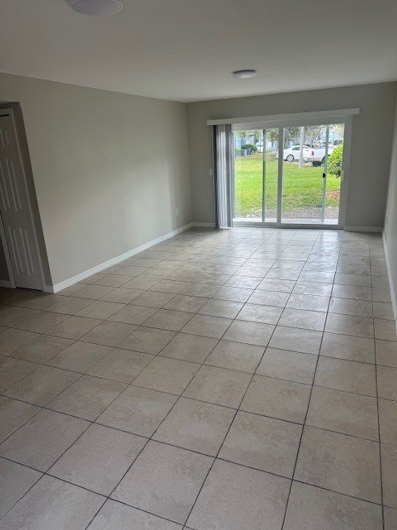 Orlando Apartment: 5801 Shenandoah Way