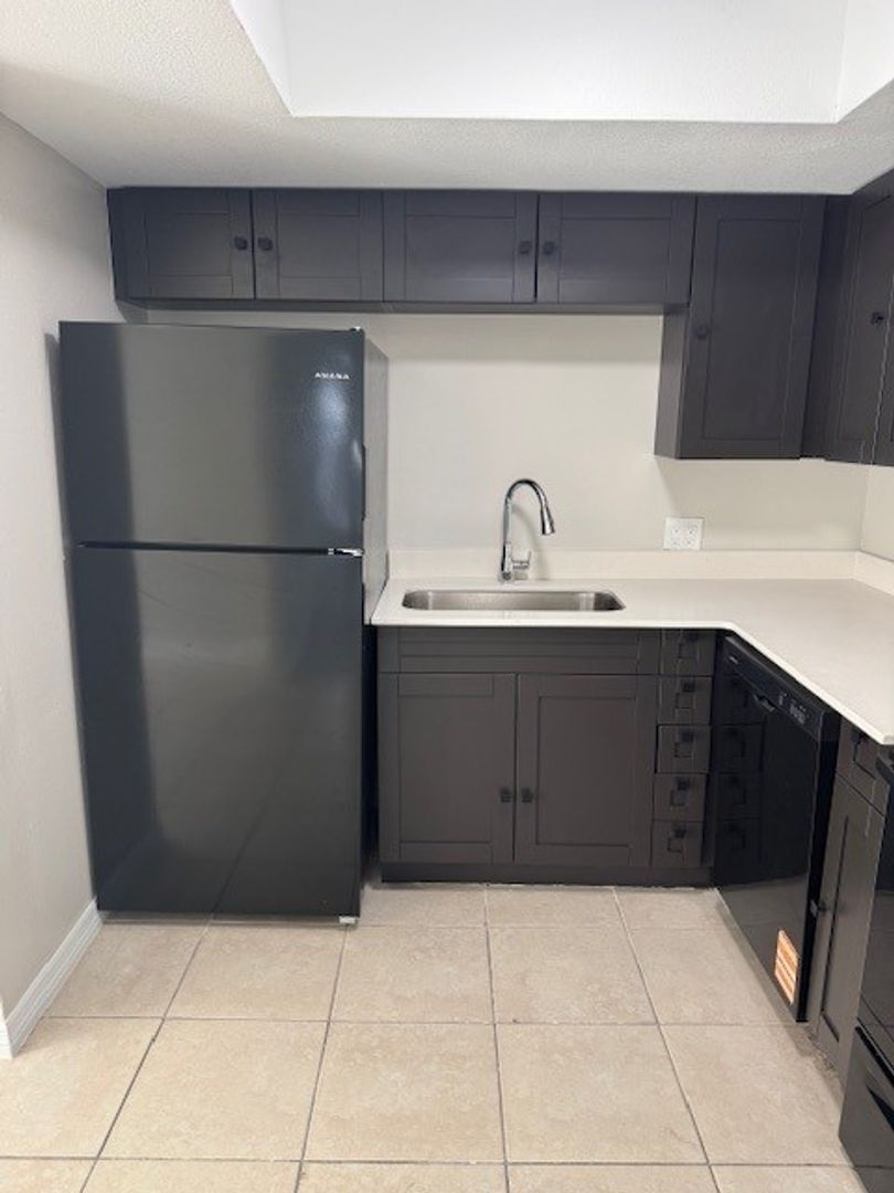 Orlando Apartment: 5801 Shenandoah Way