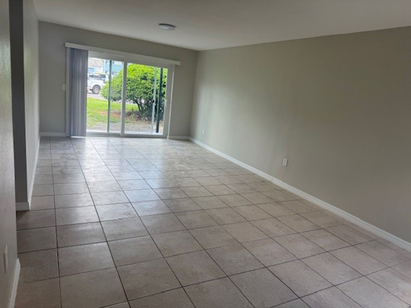 Pacifico Apartments 4 of 11