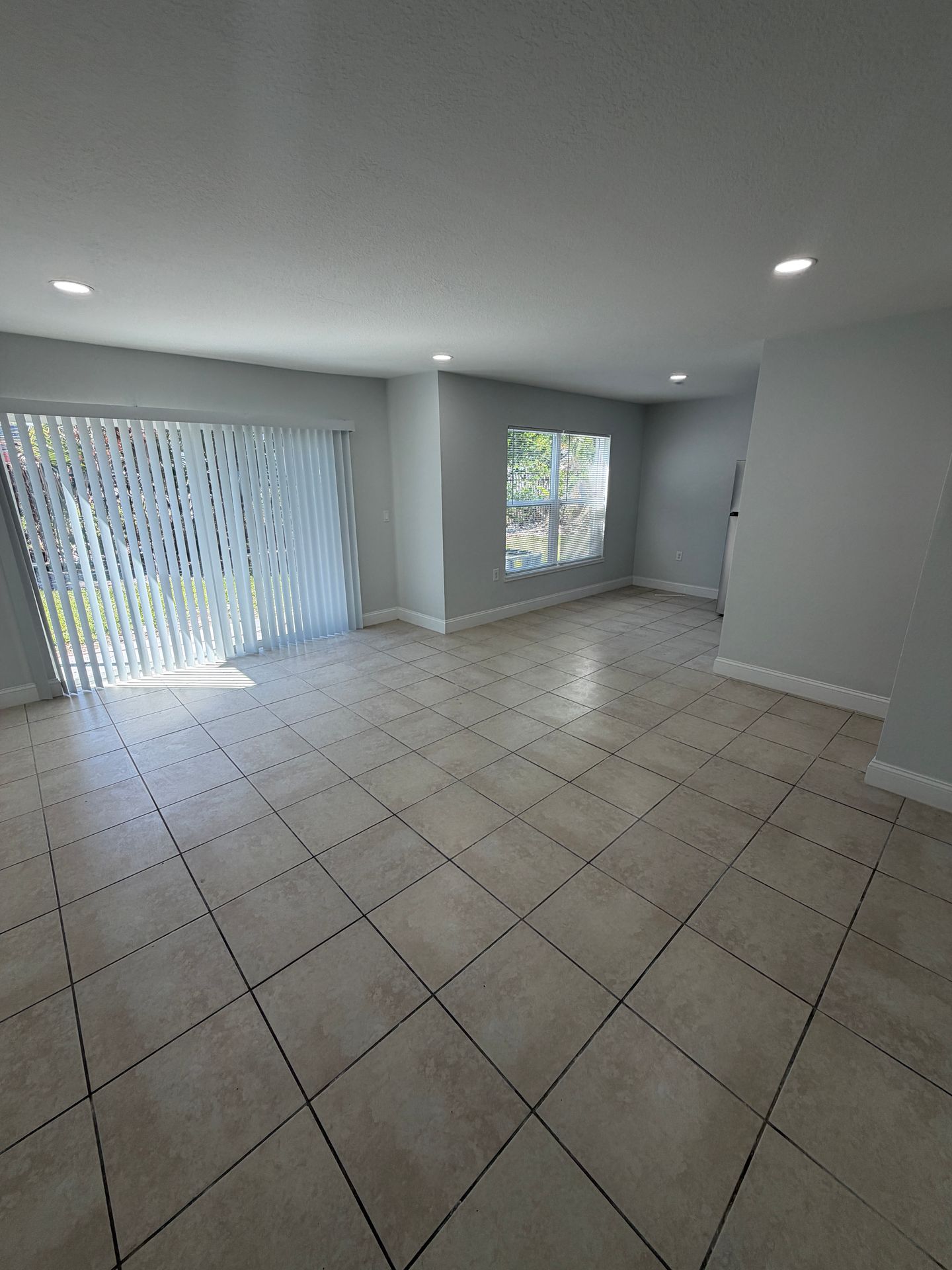 Pacifico Apartments 4 of 12