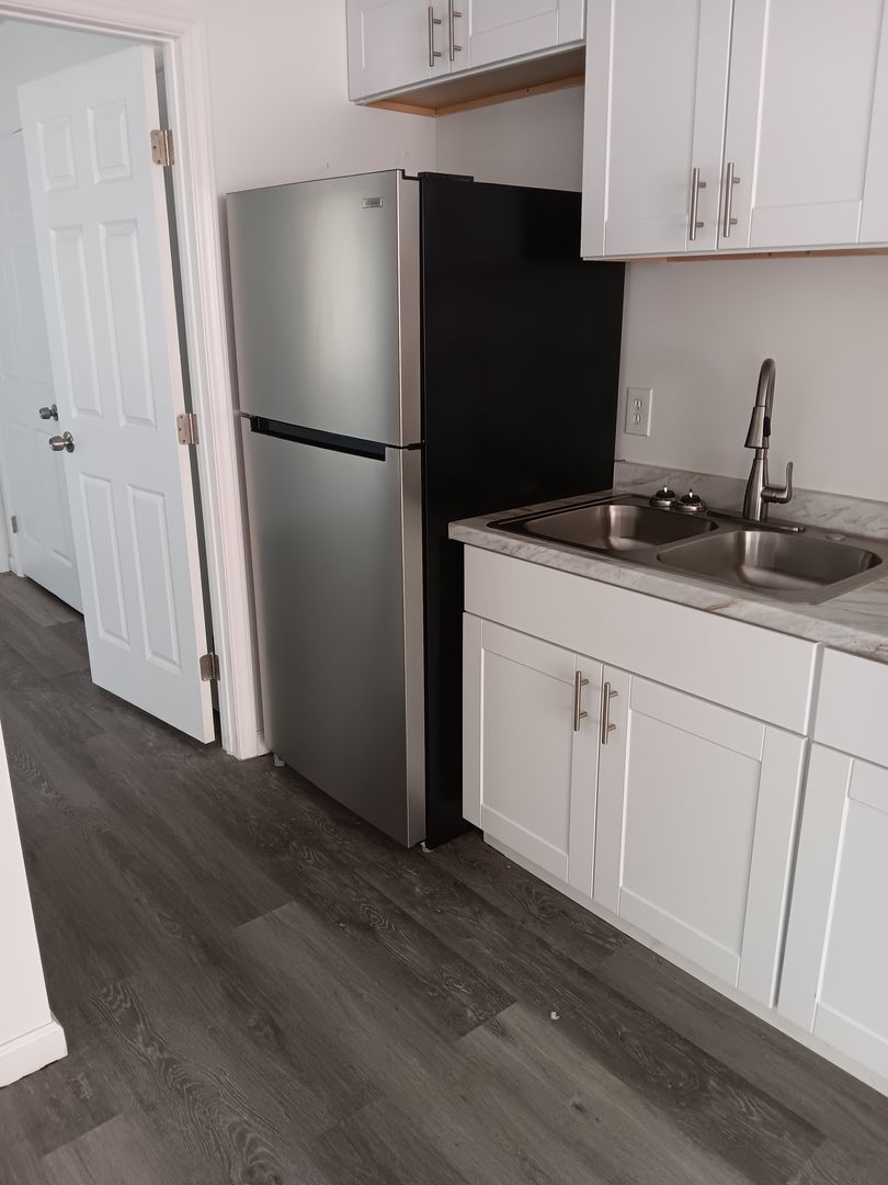 High Point Apartment: 208 & 212 Kendall Ave & 1820 Branch St