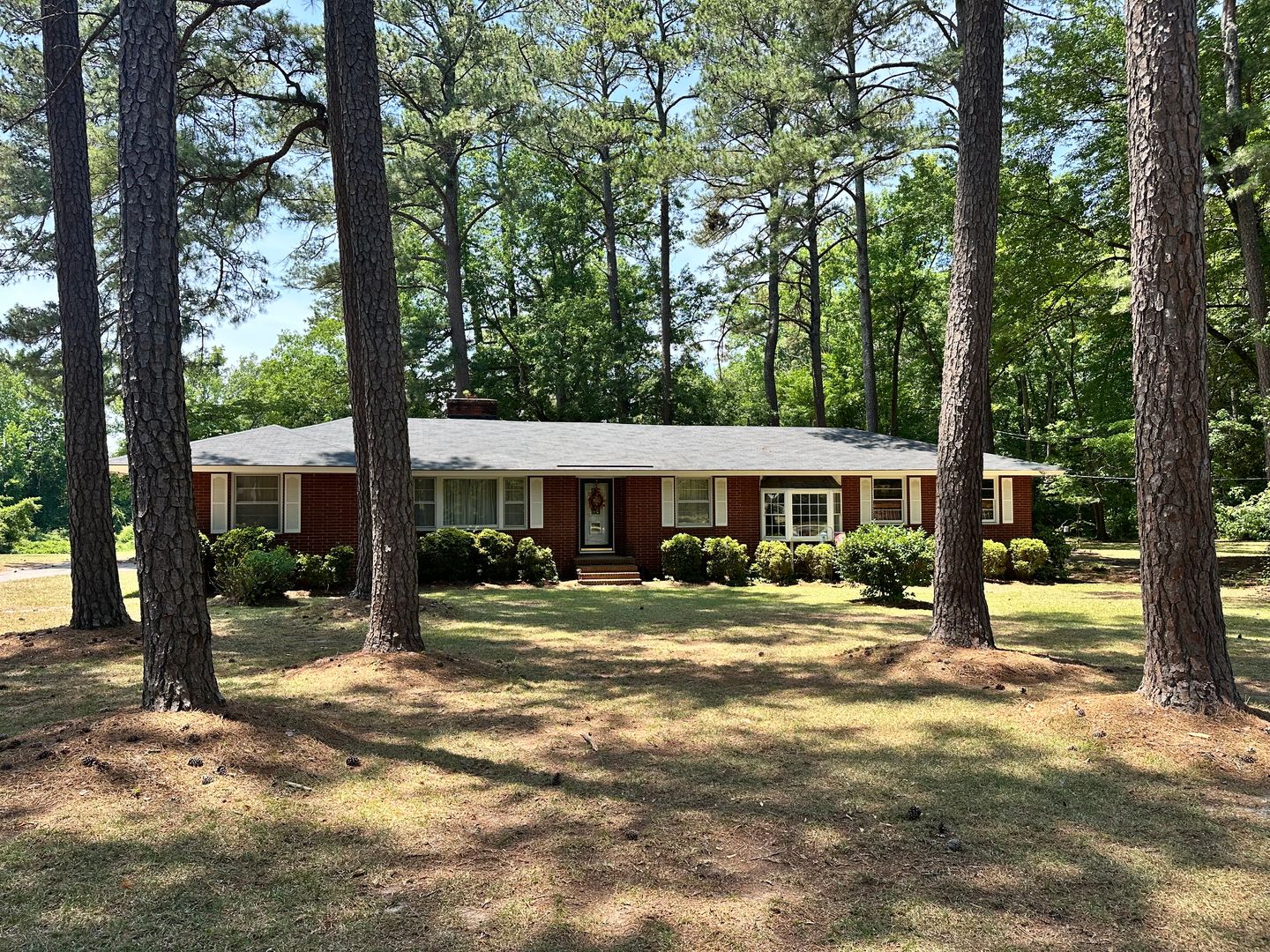 Rocky Mount House: 360 Melton Rd