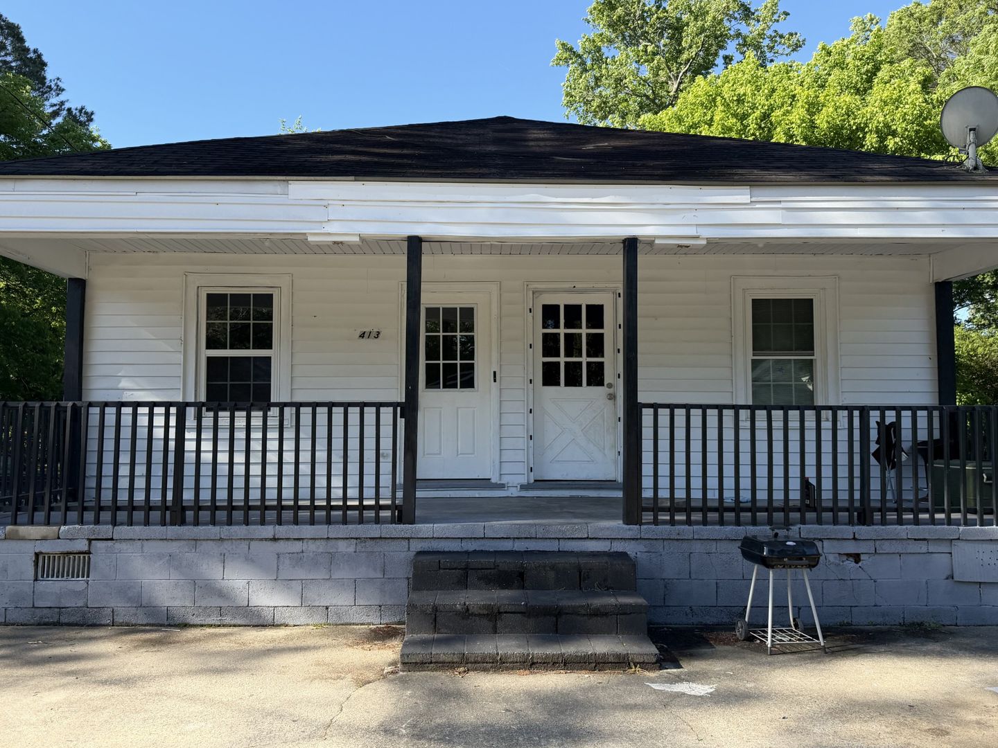 Rocky Mount Apartment: 411 Midway St