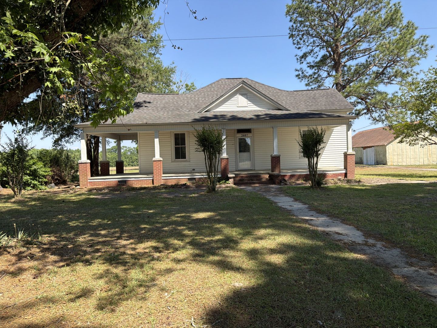 Tarboro House: 2607 NC Hwy 111-122 S