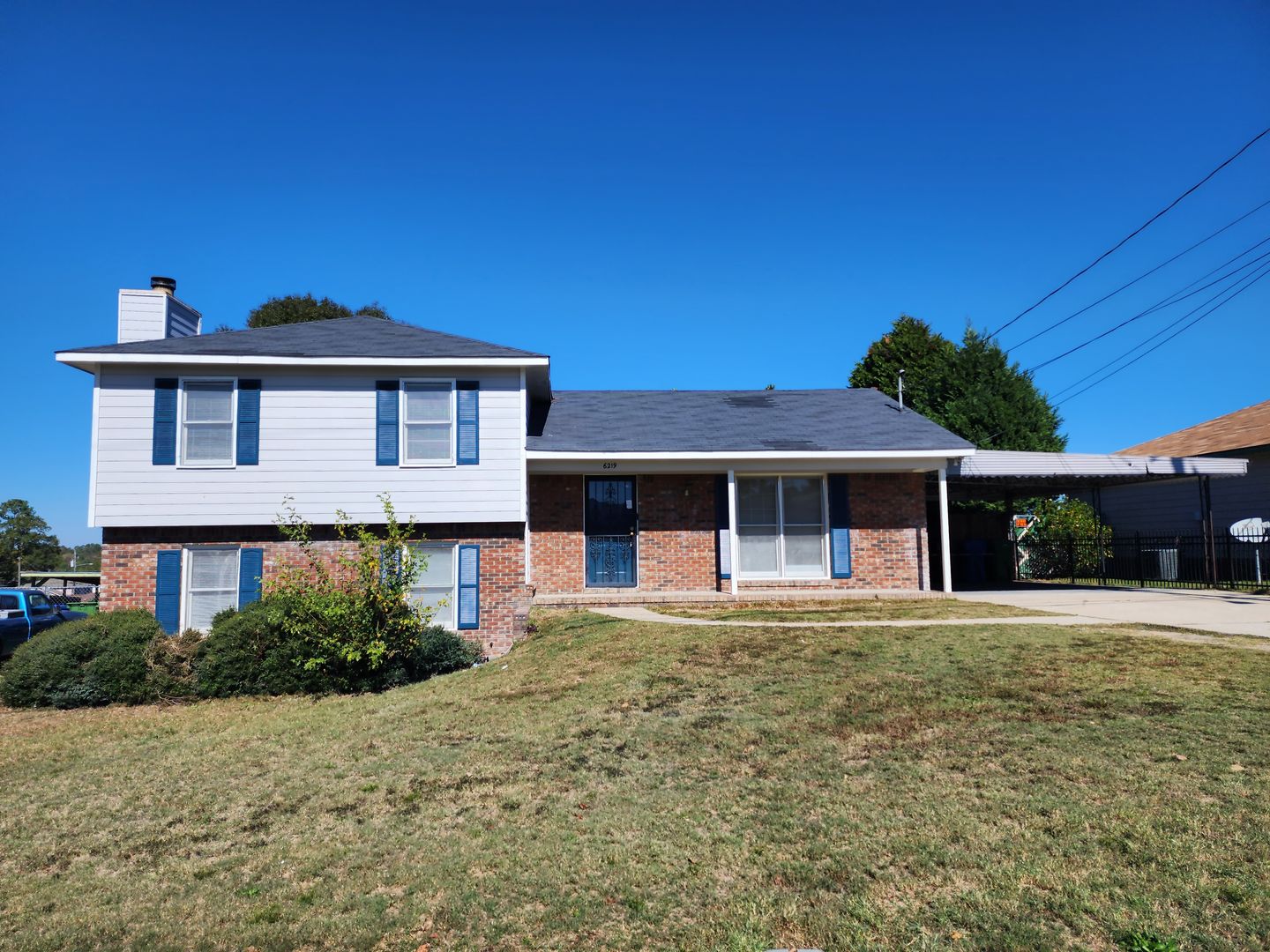 Columbus House: 6219 Browning Drive