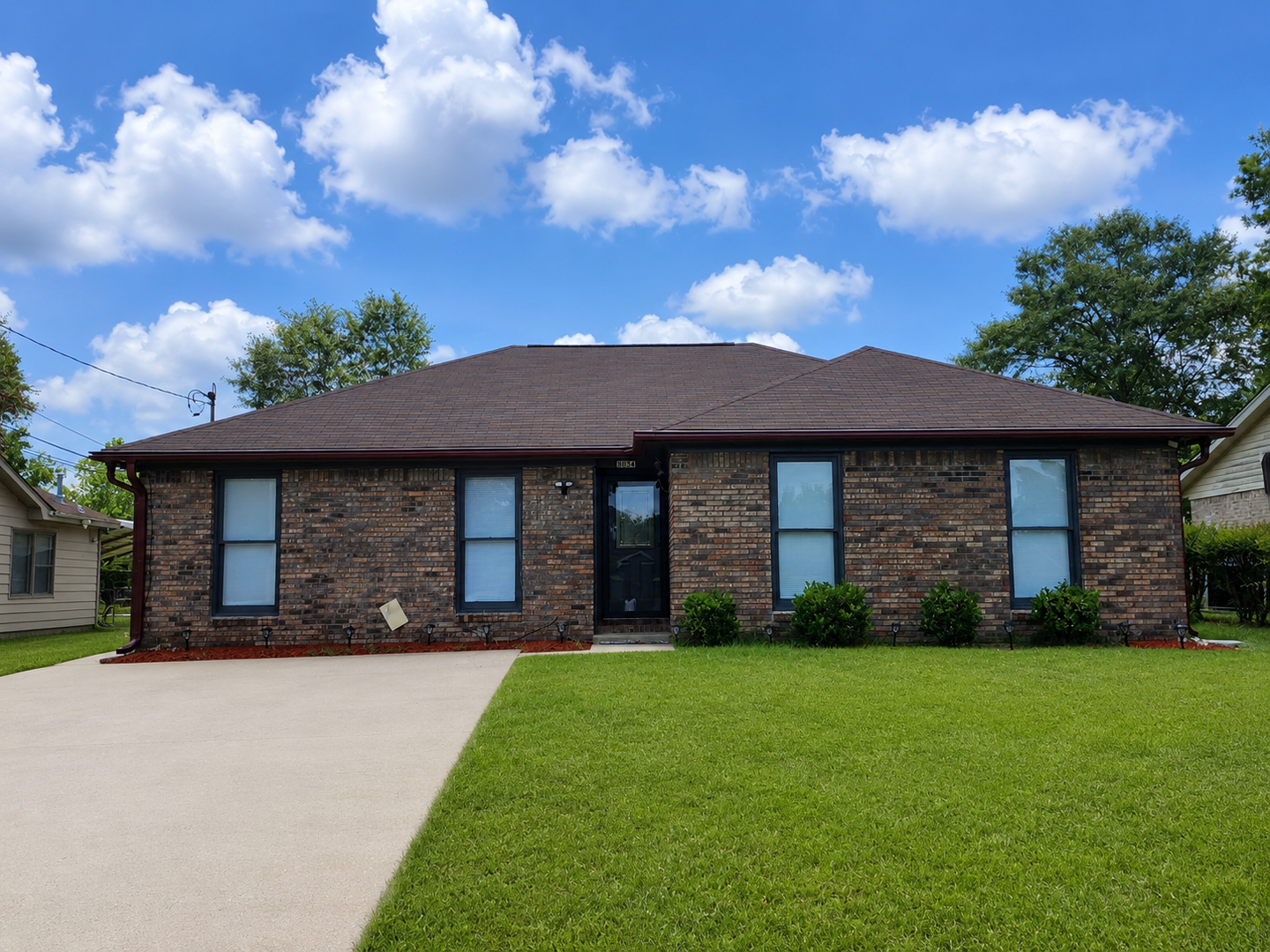 Columbus House: 3034 Lansing Ave
