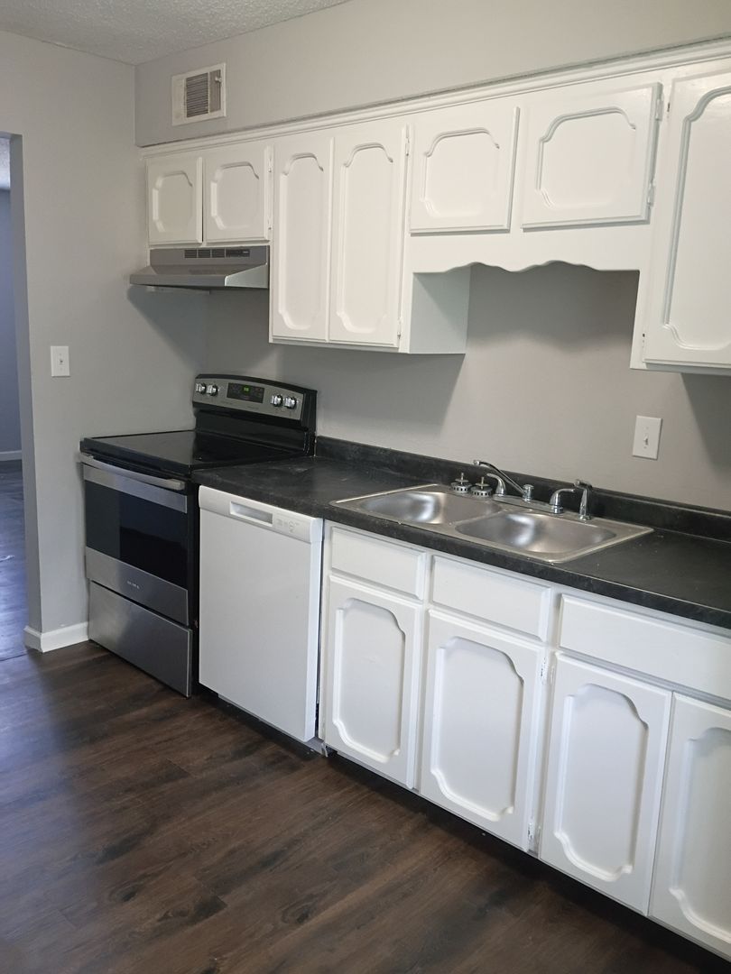 Platte Cty Apartment: 1134 2nd street Unit S2