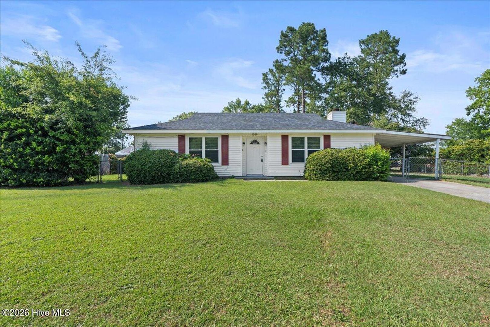 Augusta House: 1910 Neptune Drive