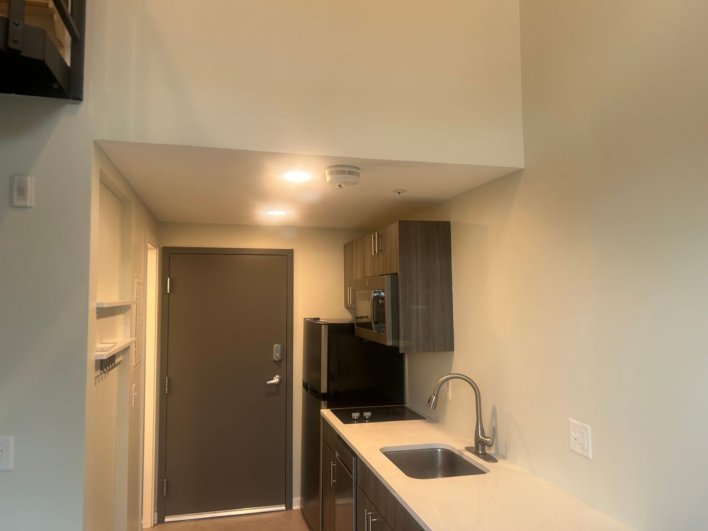 Kansas City Apartment: 5522 Troost Ave