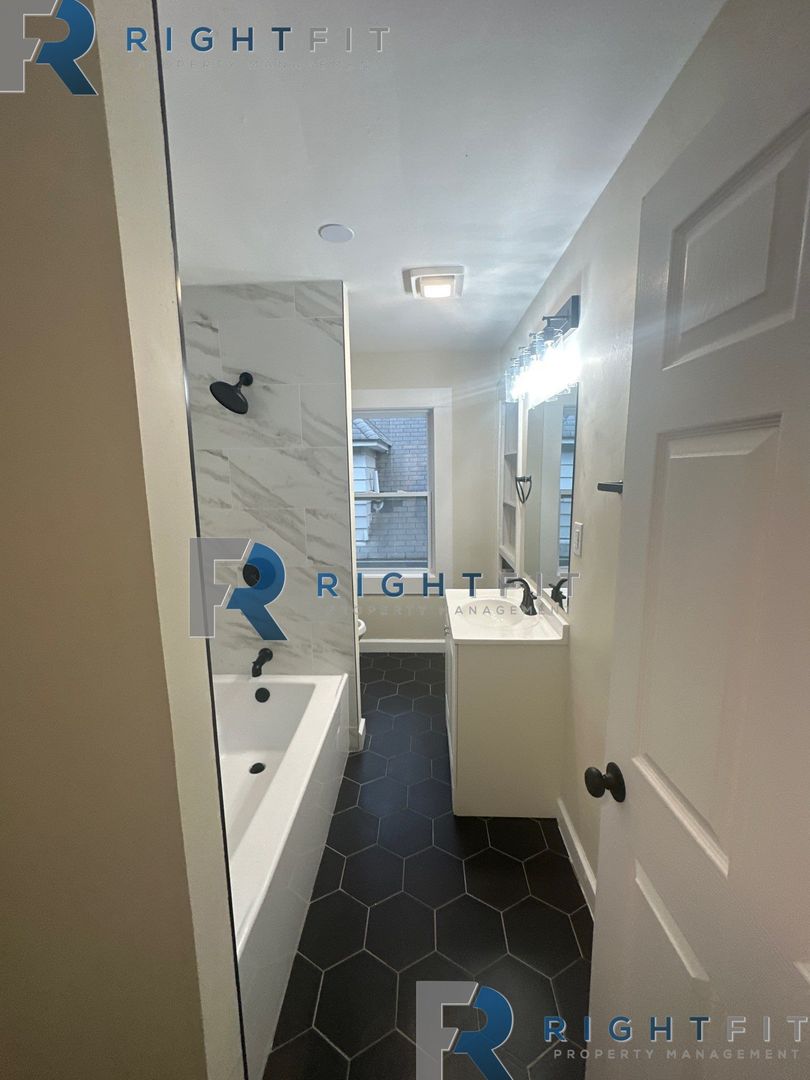 2165 N. Harding Street 10 of 12