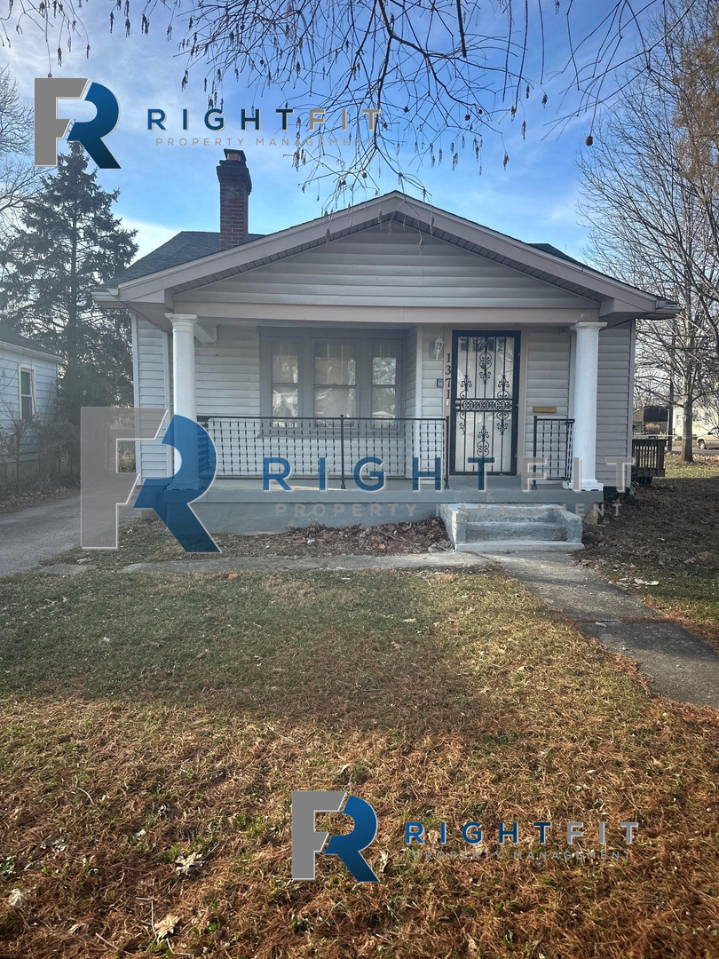 Dayton House: 1371 Kingsley Ave