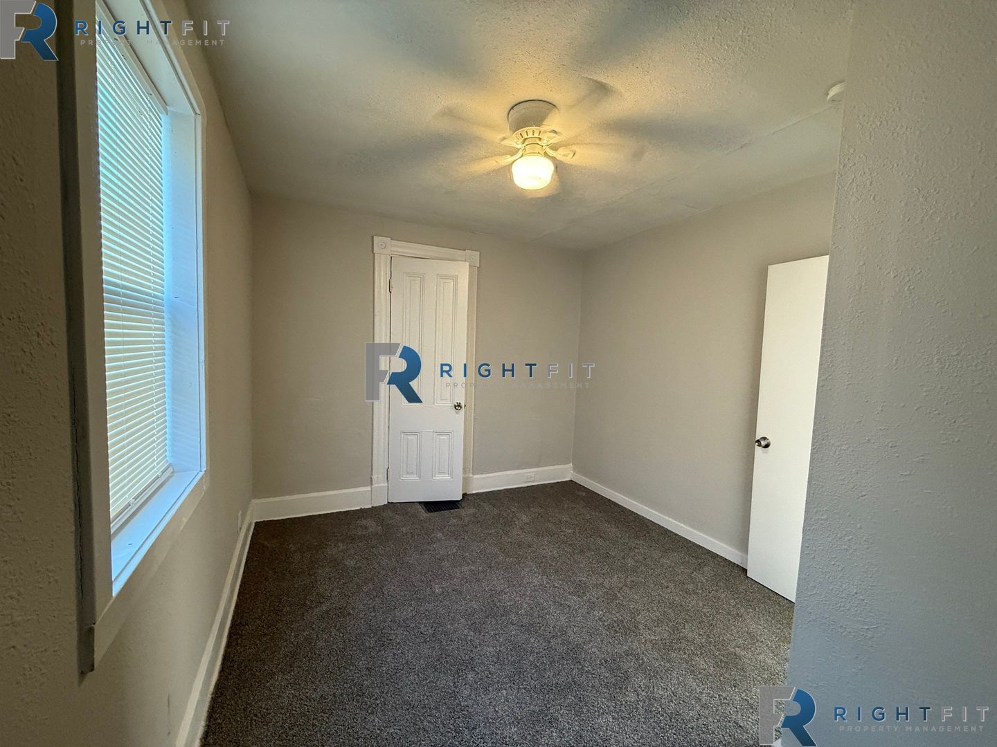 957 Fairbanks Ave 10 of 12
