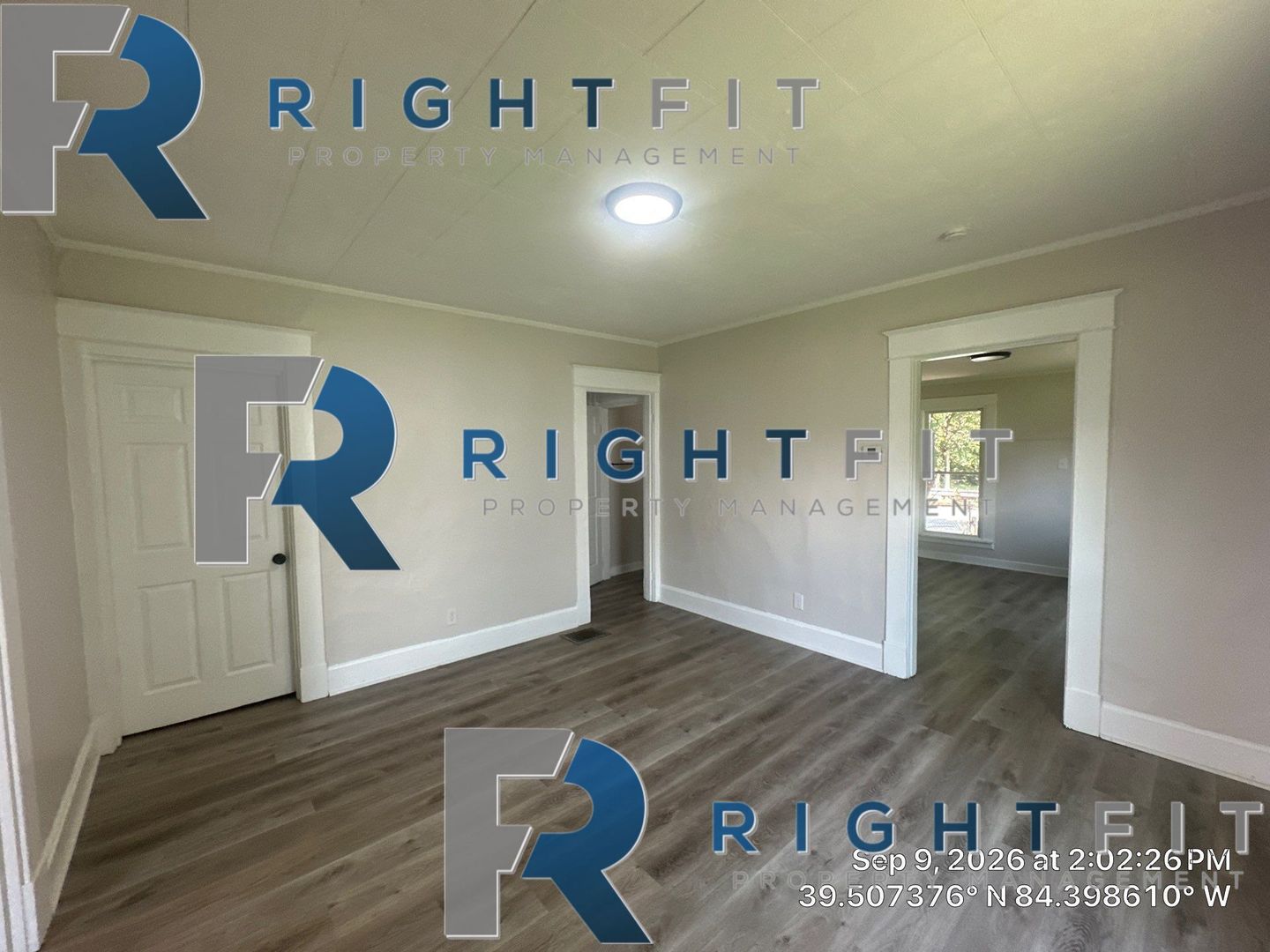 1507 Woodlawn Ave 2 of 12