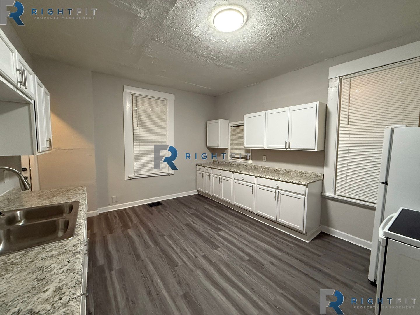 957 Fairbanks Ave 5 of 12