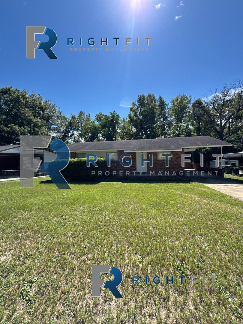 Columbus House: 4954 Bonnybrook Way