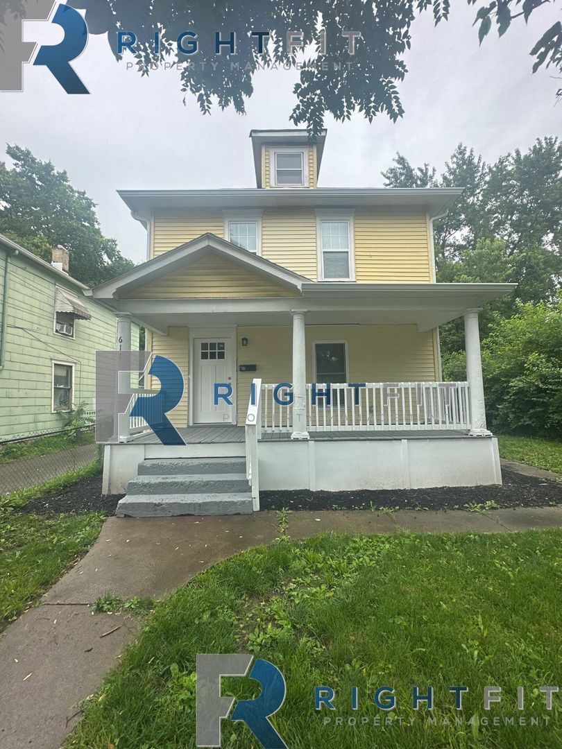 Middletown House: 611 Garfield Street