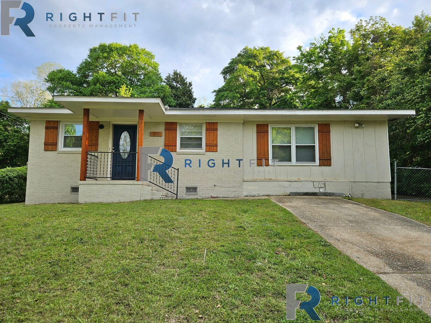 Columbus House: 4551 Evans St