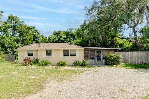 4181 Chestnut Dr – photo 1