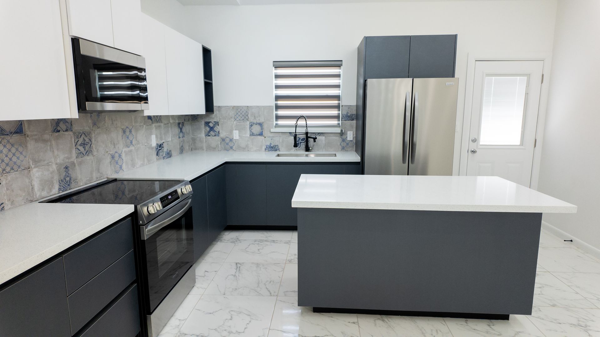 Weslaco Apartment: 608 Moar Dr