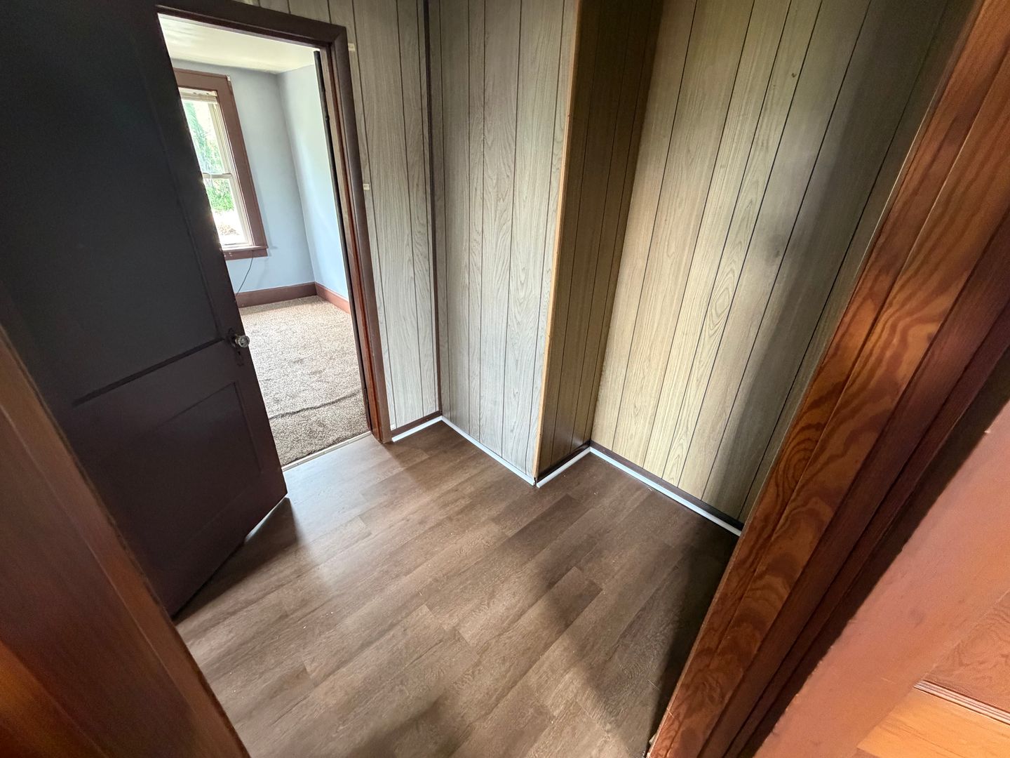 Tiltonsville Apartment: 412 Buckeye St